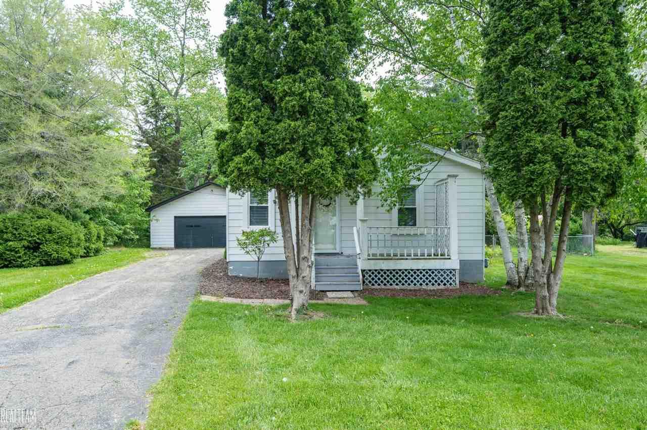 3725 Hazelton Avenue Rochester, MI 48307 - Photo 1 of 27 50043530.JPG