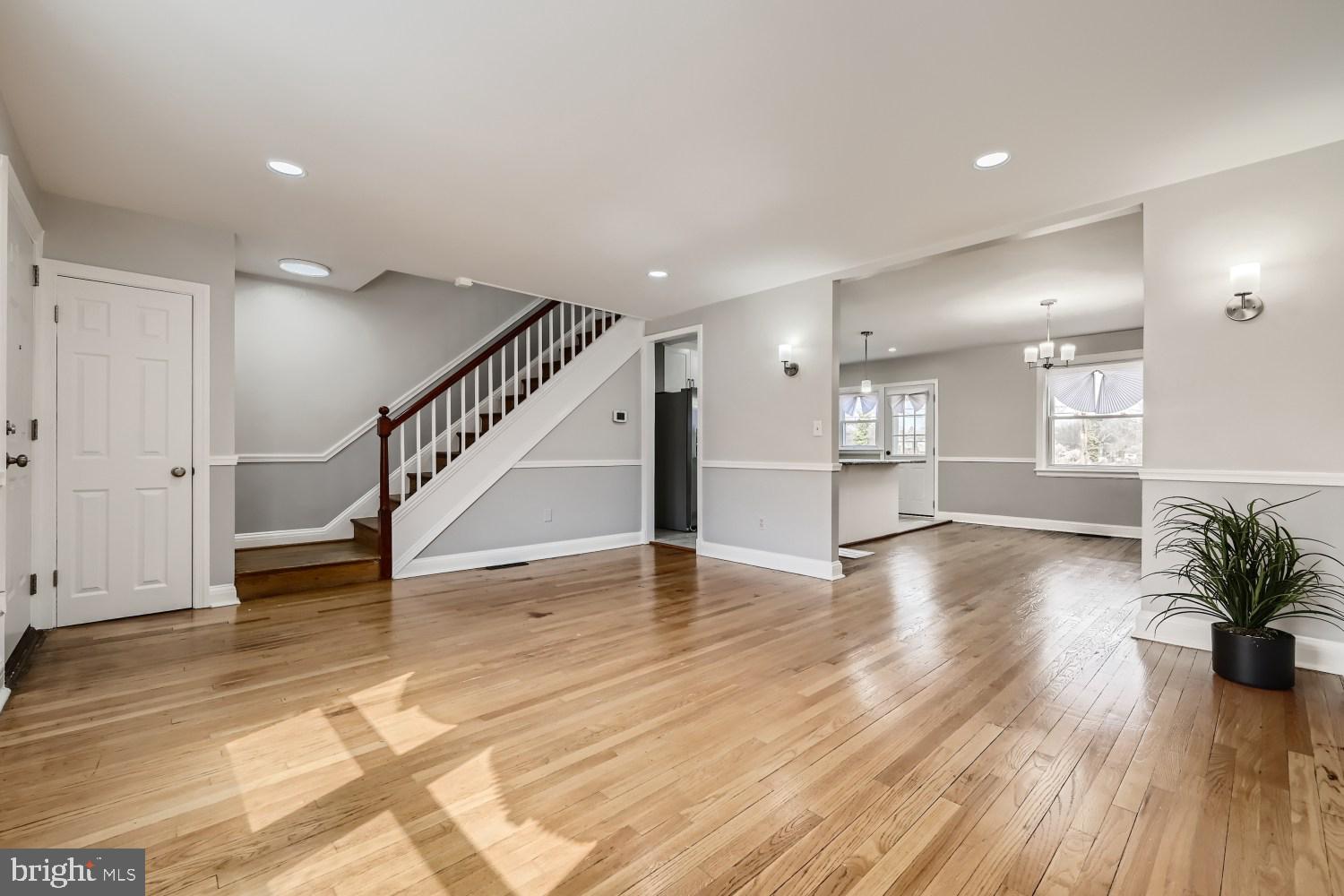 1108 Andover Road Baltimore, MD 21218 - Photo 5 of 21 Spacious Living Room