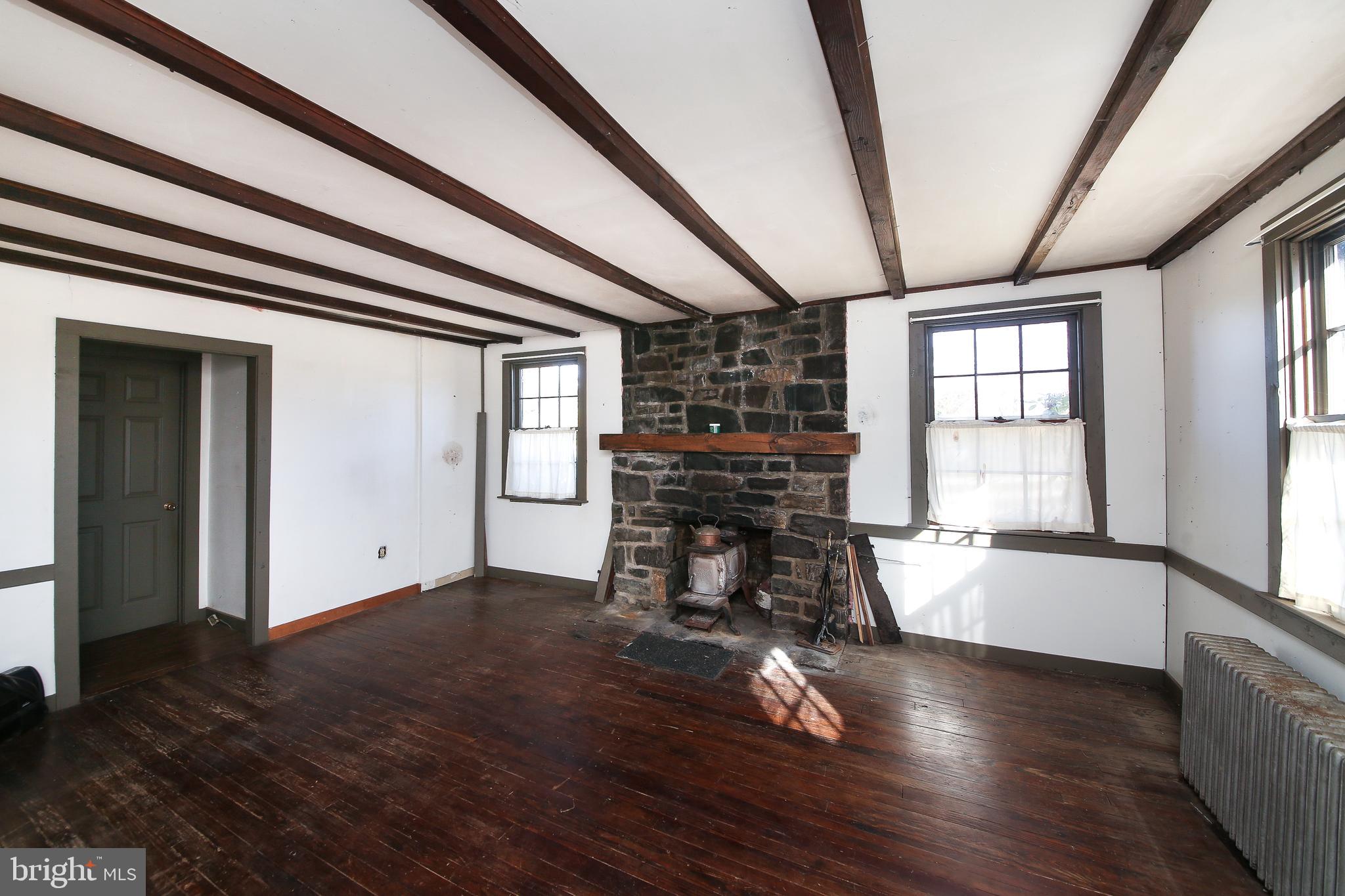 1190 North Easton Road Doylestown, PA 18902 - Photo 2 of 19