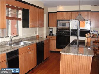 926 Scholl Road Pottstown, PA 19465 - Photo 3 of 12 Kitchen
