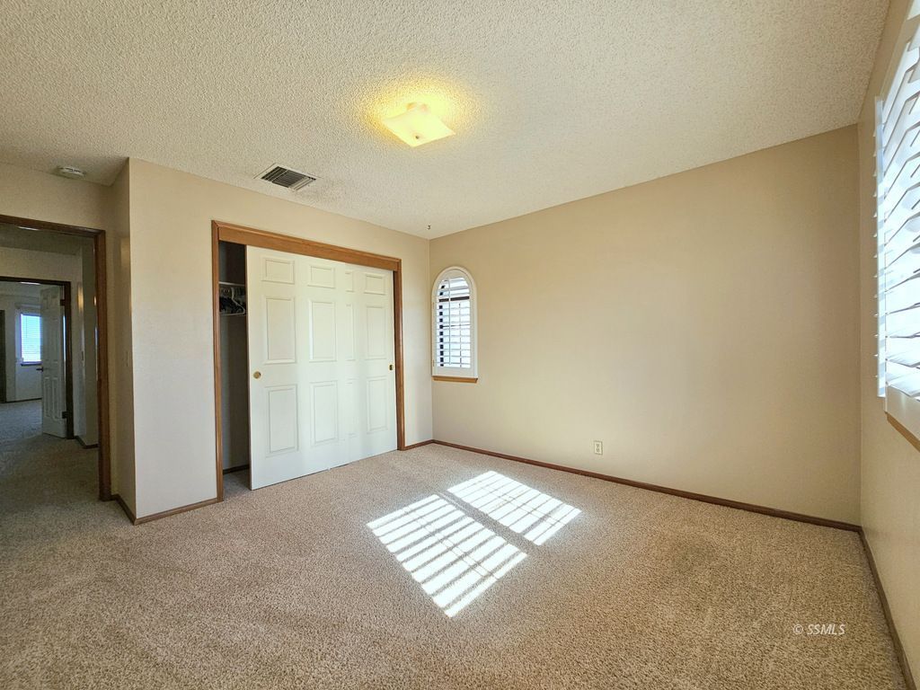 308 West Cielo Avenue Ridgecrest, CA 93555 - Photo 30 of 43