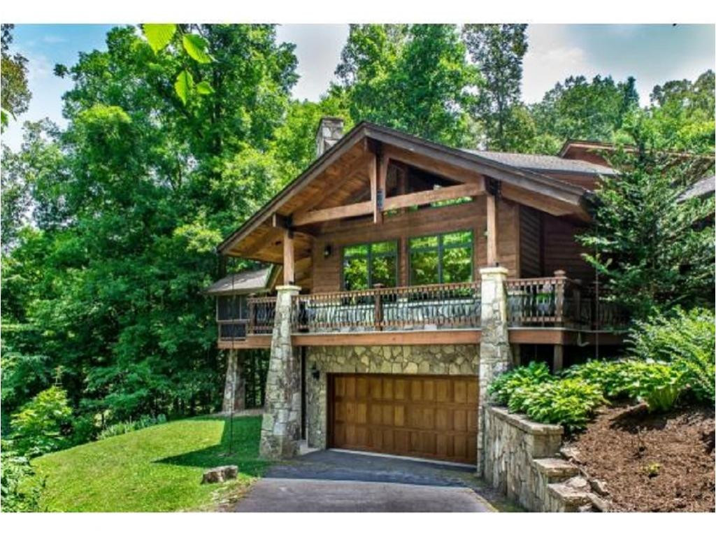 285 Claude Simmons Road Johnson City, TN 37604 - Photo 26 of 33 Garage door to Basement