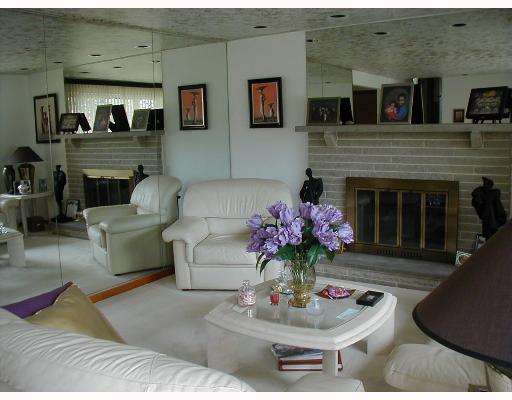 450 Grove Road Penn Hills, PA 15147 - Photo 2 of 8 Living Room.