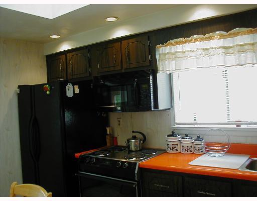 450 Grove Road Penn Hills, PA 15147 - Photo 4 of 8 Kitchen.