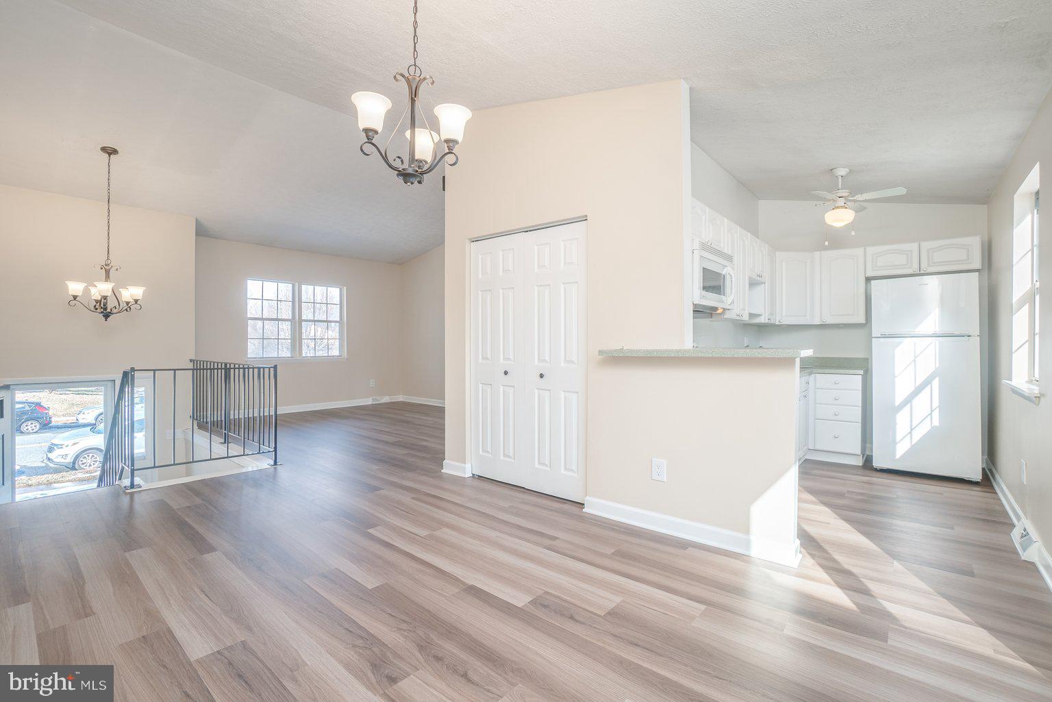 113 Haverhill Road Joppa, MD 21085 - Photo 7 of 41 kitchen/dining/living
