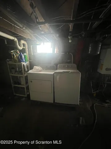 $2,100 | 42 Mill Street, Unit 2, Dallas, PA 18612