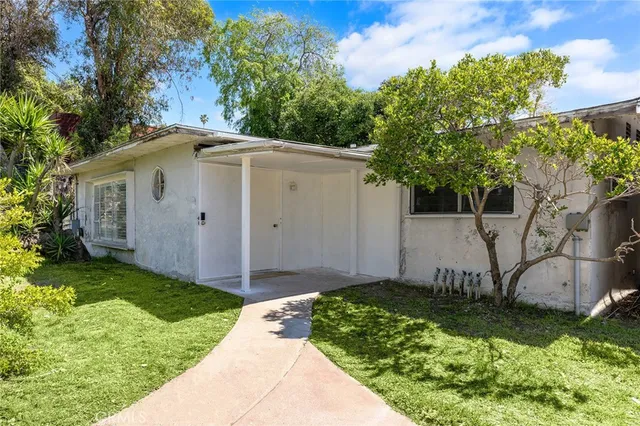 $1,080,000 | 1060 East Rte 66, Glendora, CA 91740