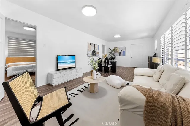 $1,080,000 | 1060 East Rte 66, Glendora, CA 91740