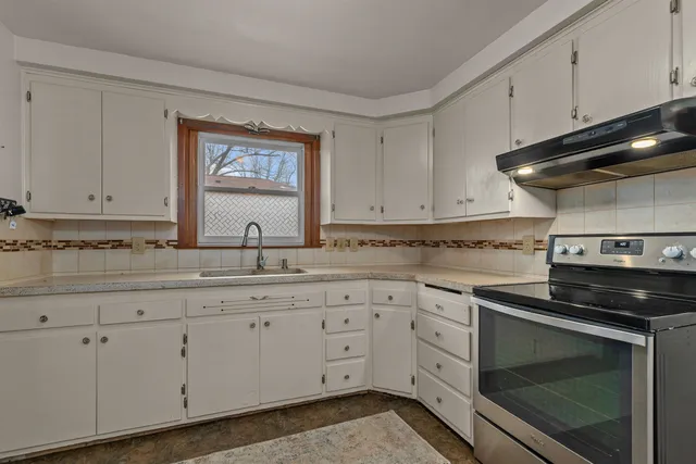 $245,000 | 848 East Glendale Avenue, Appleton, WI 54911