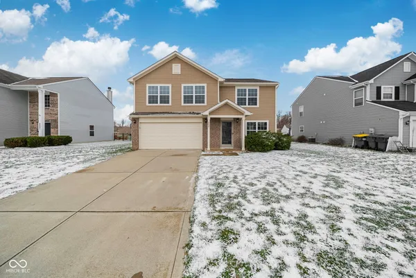 $324,900 | 6427 Paramount Springs Drive, Anderson, IN 46013