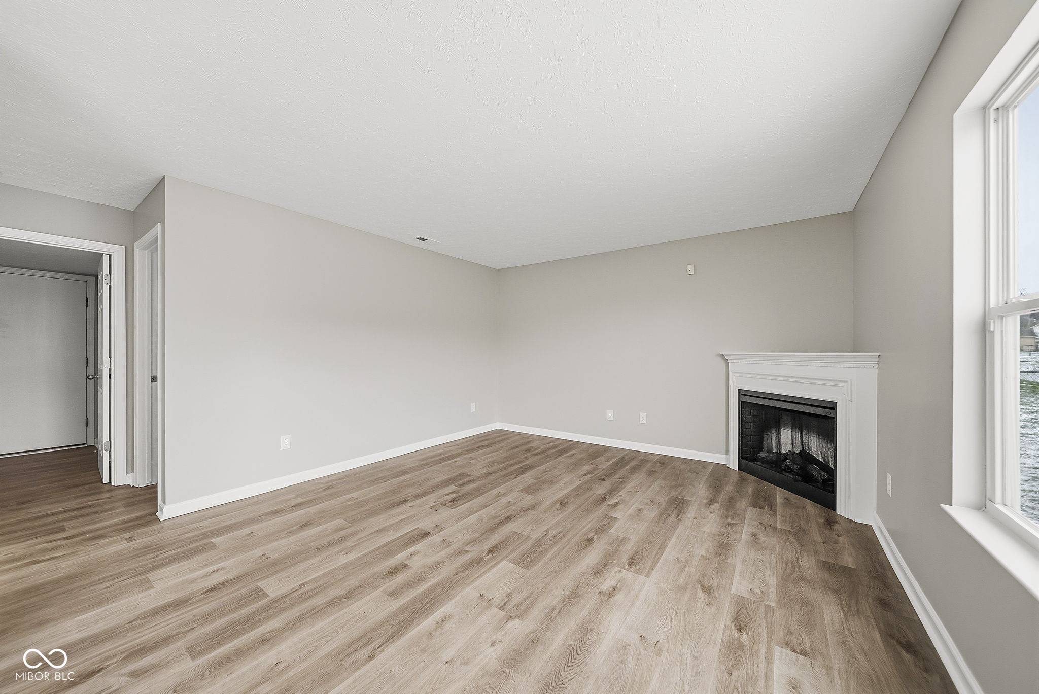 6427 Paramount Springs Drive Anderson, IN 46013 - Photo 13 of 46
