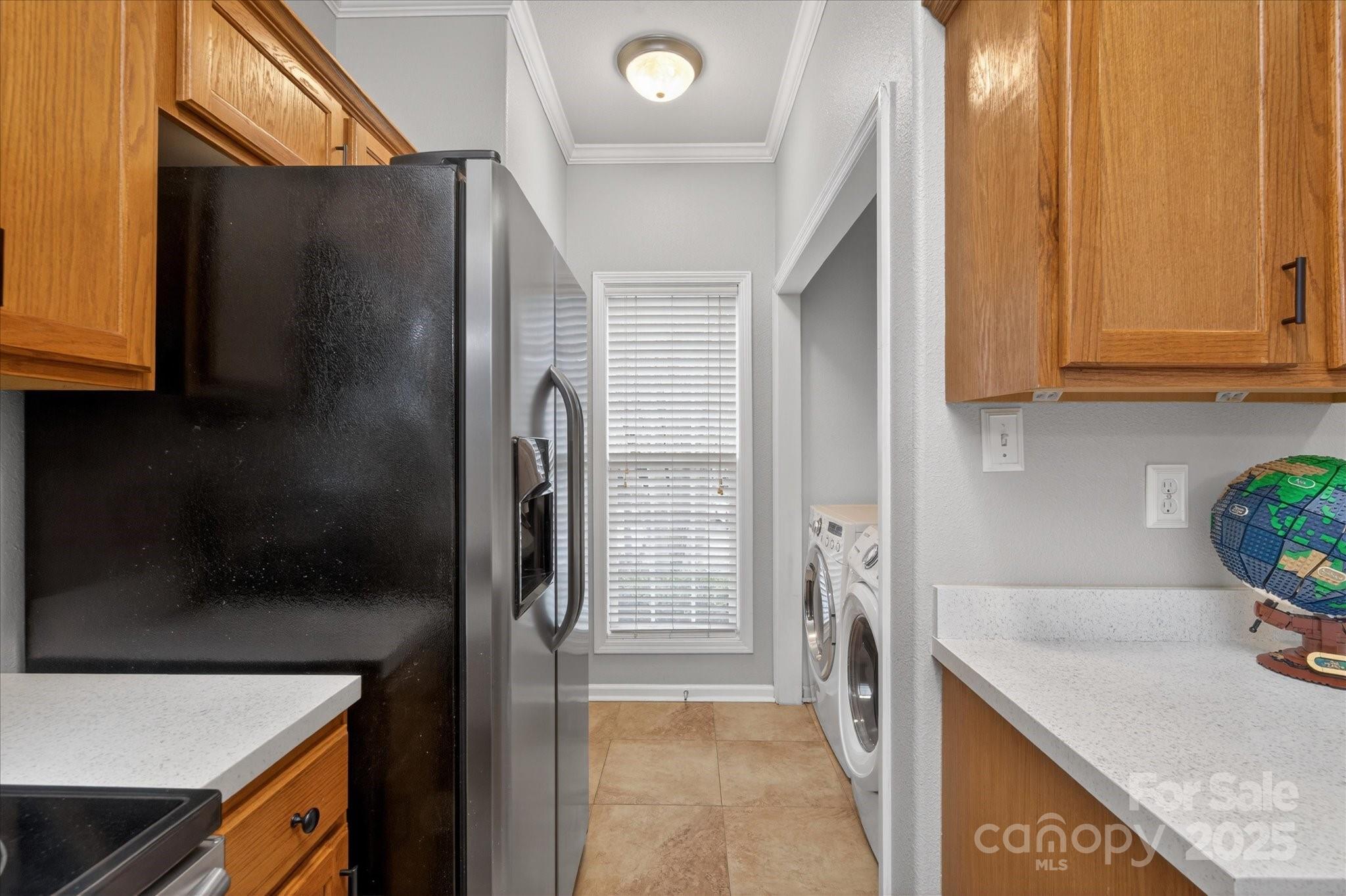6331 Rhodins Lane Fort Mill, SC 29707 - Photo 15 of 45 a kitchen with a sink and an oven