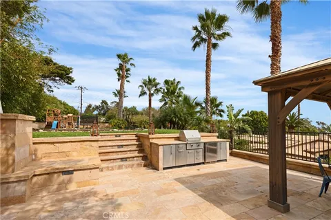 $4,695,000 | 27409 Pacific Coast Highway, Malibu, CA 90265
