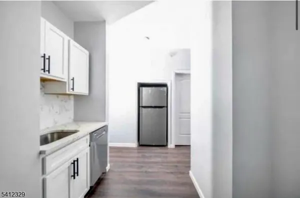 $2,600 | 209 North 4th Street, Paterson, NJ 07522