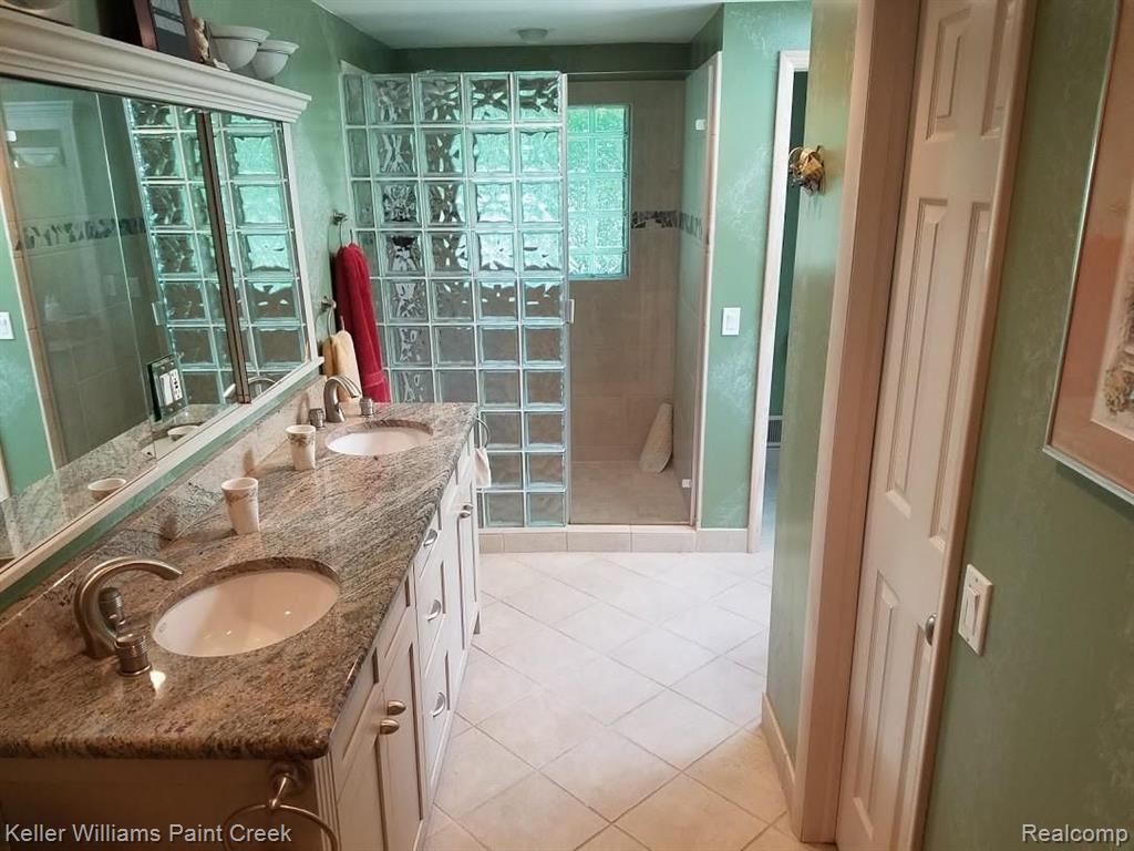 2210 Kingsford Road Rochester Hills, MI 48309 - Photo 26 of 34