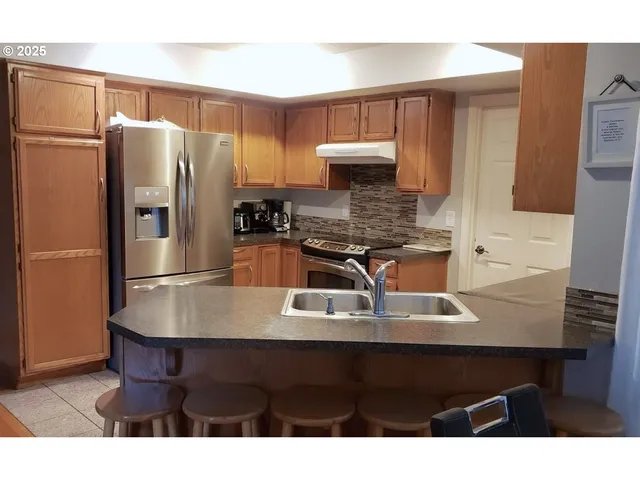 $575,000 | 1556 Northeast 27th Terrace, Gresham, OR 97030