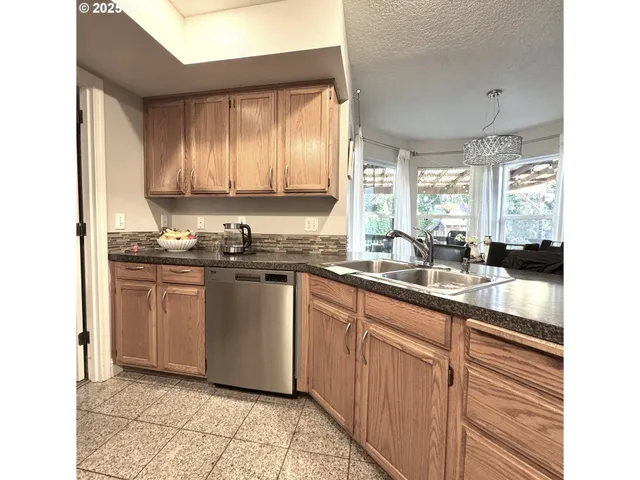 $575,000 | 1556 Northeast 27th Terrace, Gresham, OR 97030