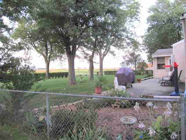 18209 West Farmington Road Trivoli, IL 61569 - Photo 2 of 15