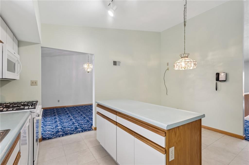 402 Woodside Road Pittsburgh, PA 15221 - Photo 14 of 50 Gallery Image 14