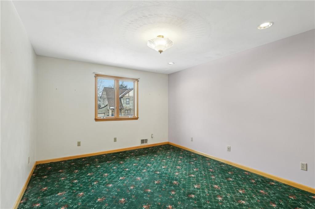 402 Woodside Road Pittsburgh, PA 15221 - Photo 25 of 50 Gallery Image 25