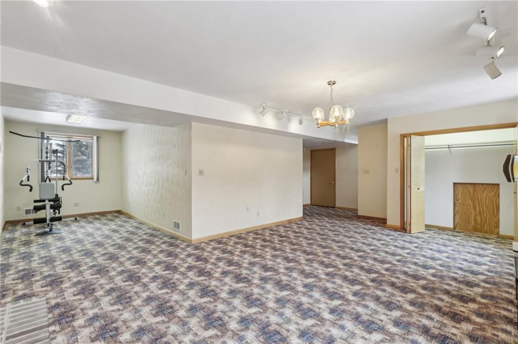 402 Woodside Road Pittsburgh, PA 15221 - Photo 32 of 50 Gallery Image 32