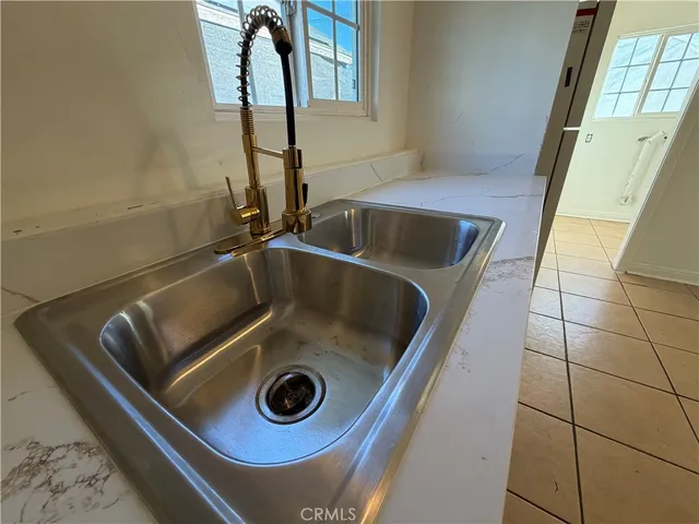 $2,200 | 890 4th Street, Pomona, CA 91766