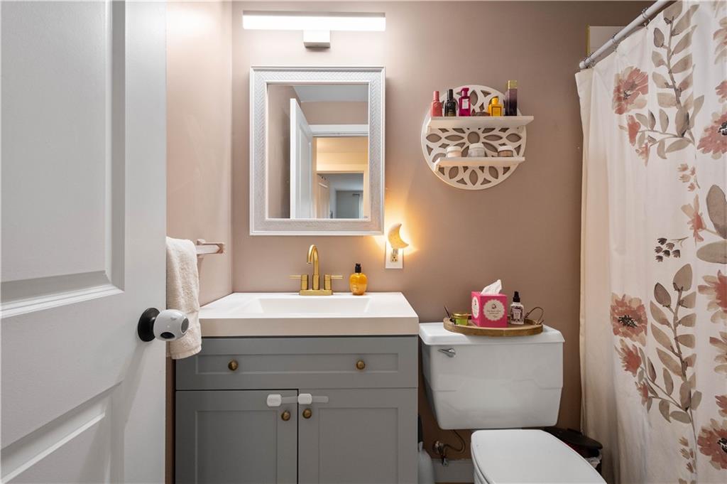 328 Fawcett Church Road Bridgeville, PA 15017 - Photo 17 of 30 Gallery Image 17