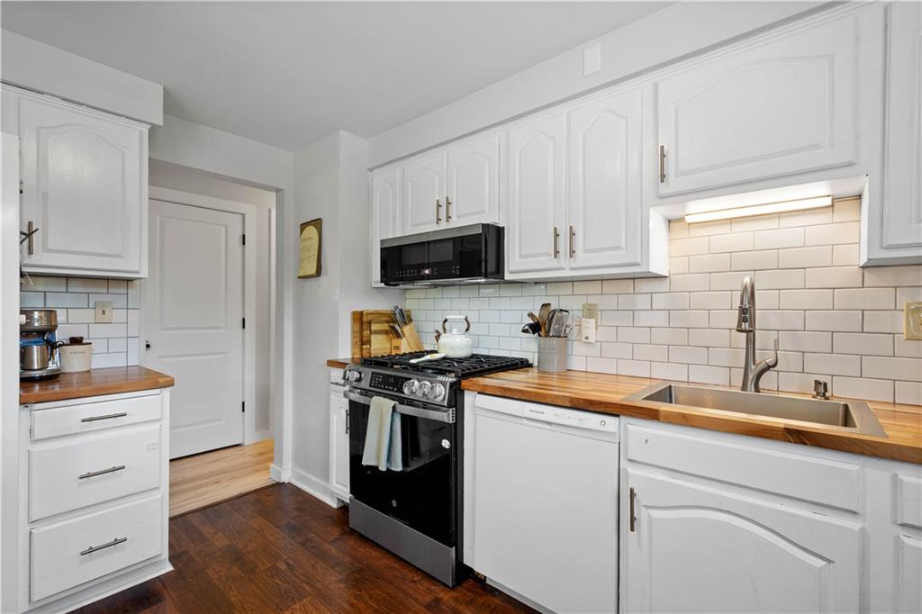 328 Fawcett Church Road Bridgeville, PA 15017 - Photo 8 of 30 Gallery Image 8