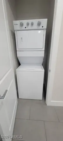 a close up view of washer and dryer