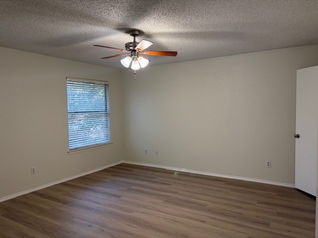 12715 Modena Trail Austin, TX 78729 - Photo 8 of 16