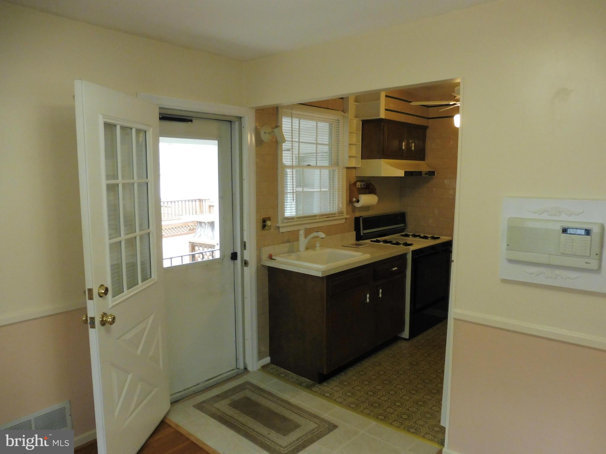 10310 Greentop Road Cockeysville, MD 21030 - Photo 11 of 30 Kitchen entry from Dining Room or Rear Door
