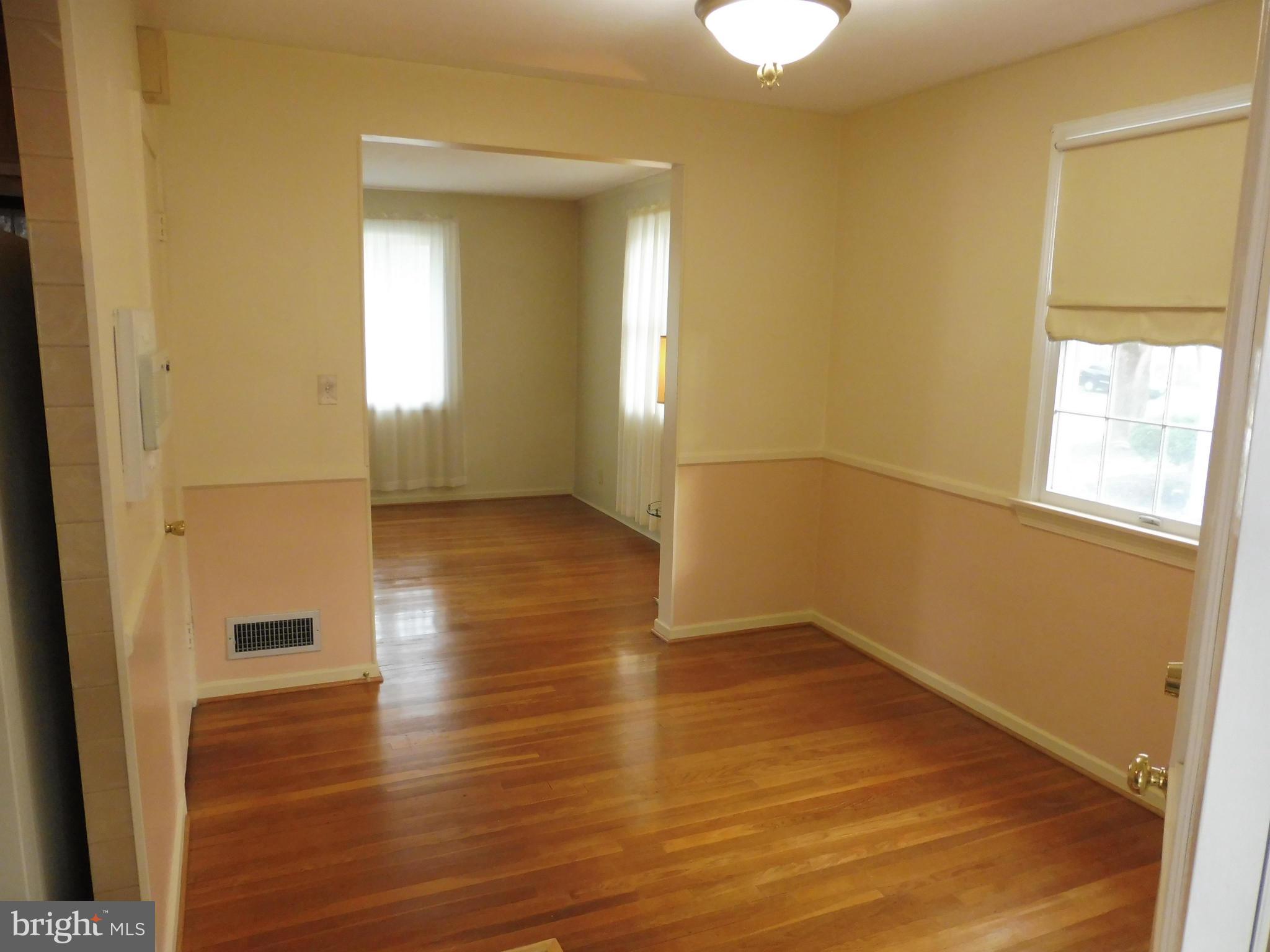 10310 Greentop Road Cockeysville, MD 21030 - Photo 10 of 30 Dining Room