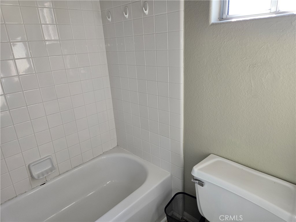 15721 Lake Ridge Road Lake Elsinore, CA 92530 - Photo 21 of 24