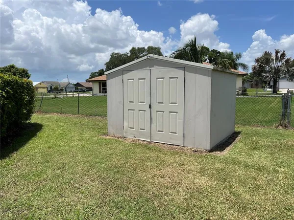 $425,000 | 4509 30th St Circle East, Bradenton, FL 34203