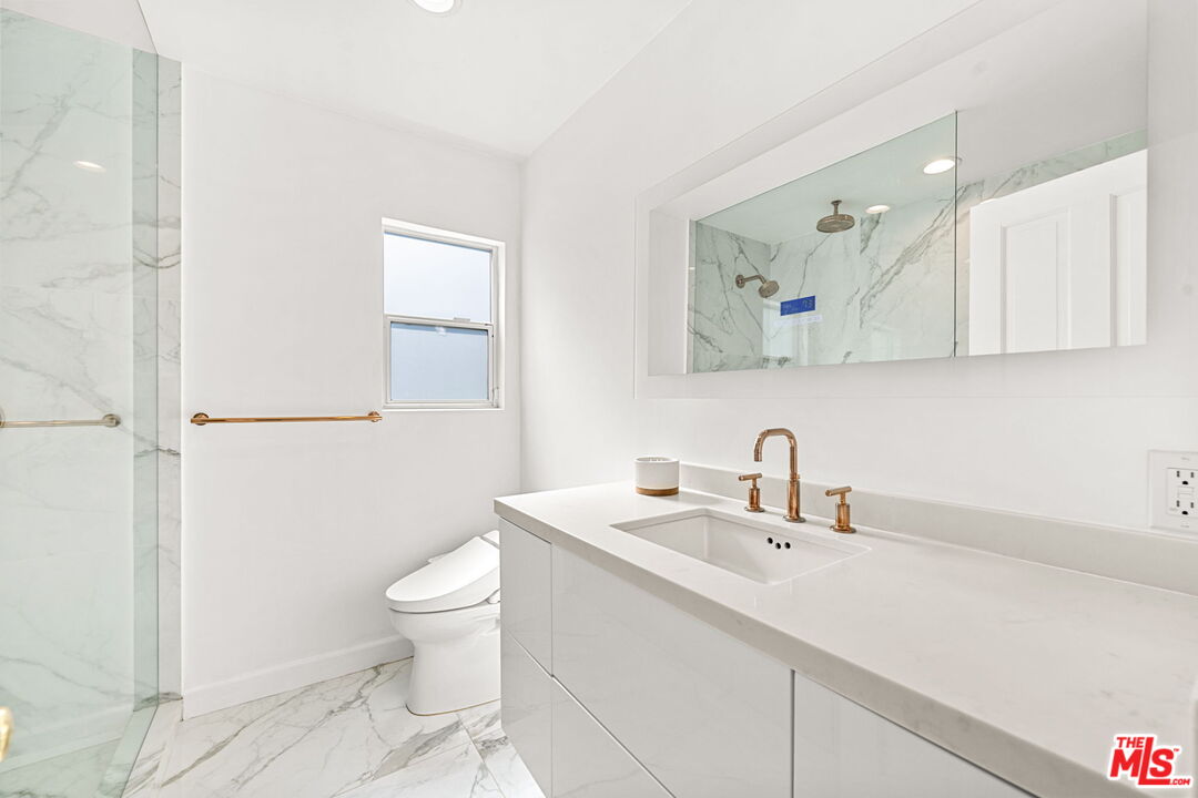 7377 Pyramid Place Los Angeles, CA 90046 - Photo 18 of 50