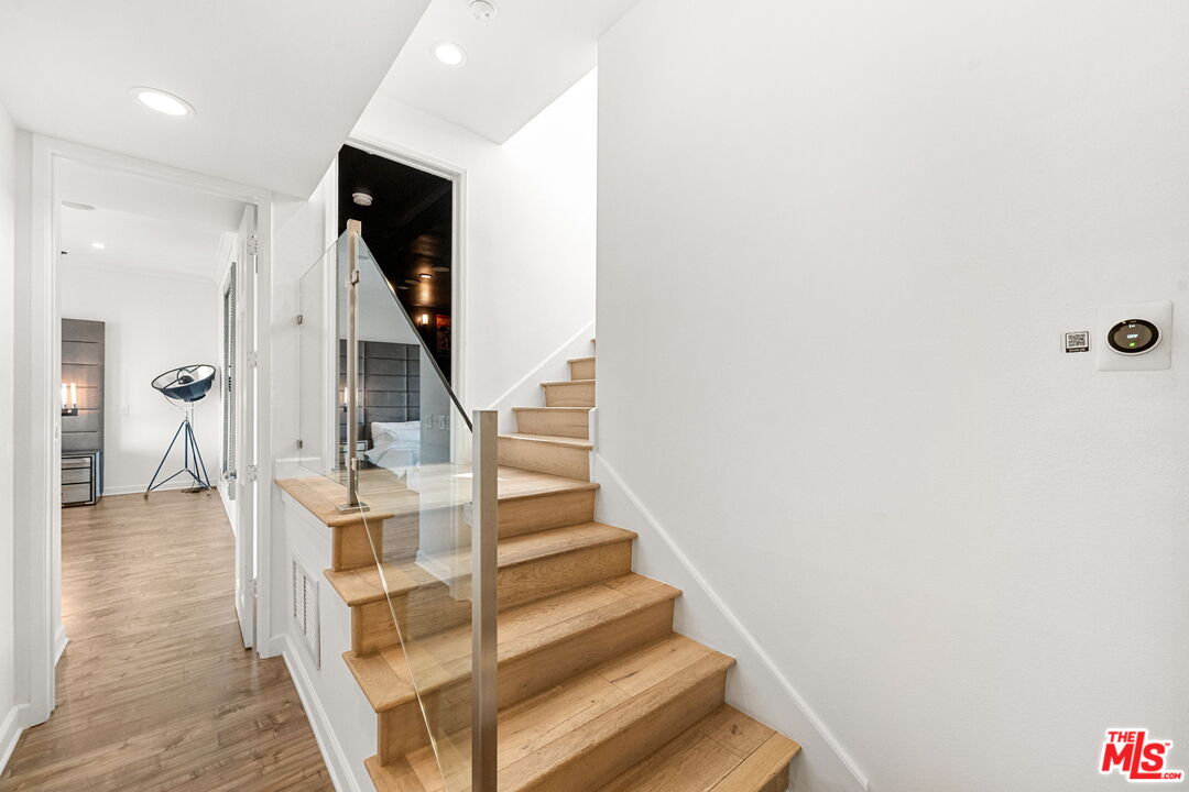 7377 Pyramid Place Los Angeles, CA 90046 - Photo 28 of 50