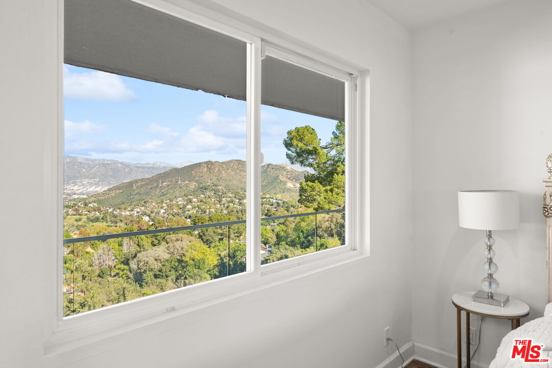 7377 Pyramid Place Los Angeles, CA 90046 - Photo 38 of 50