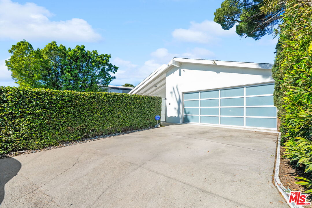 7377 Pyramid Place Los Angeles, CA 90046 - Photo 44 of 50