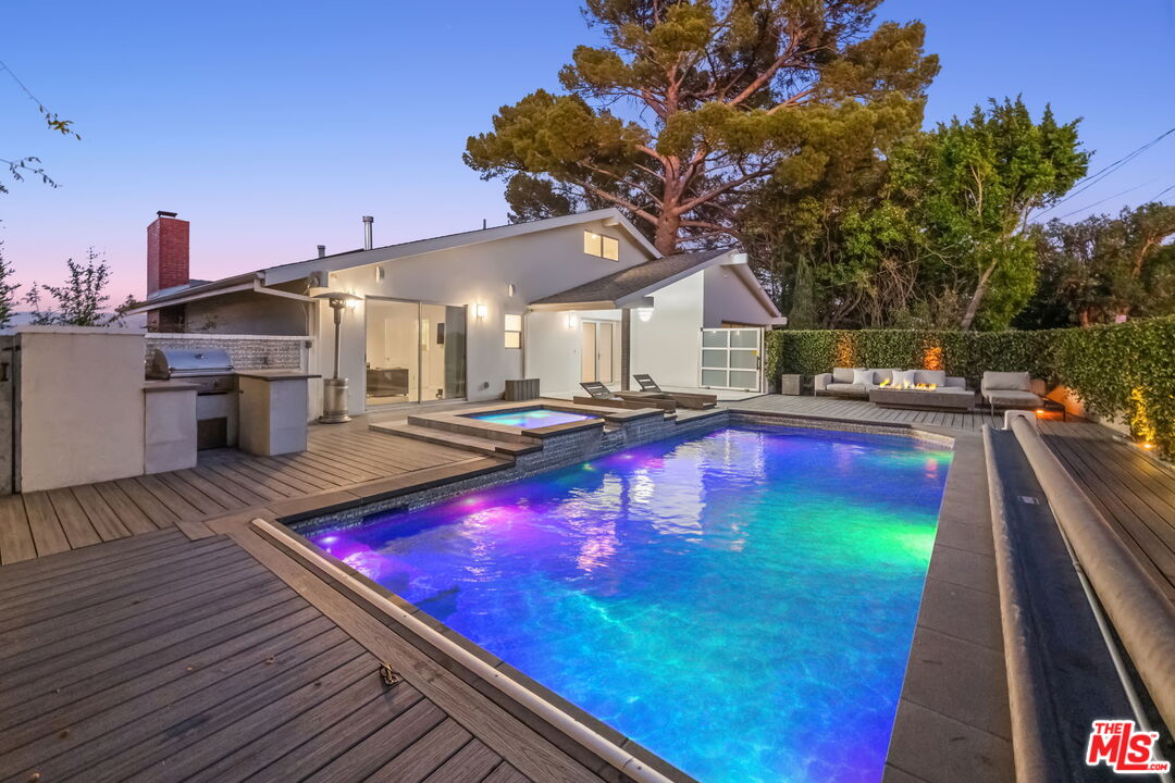 7377 Pyramid Place Los Angeles, CA 90046 - Photo 47 of 50