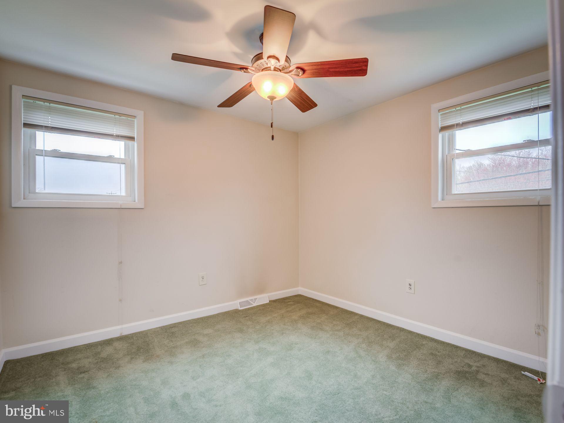 16111 Laurel Ridge Drive Laurel, MD 20707 - Photo 22 of 61 UPPER BEDROOM