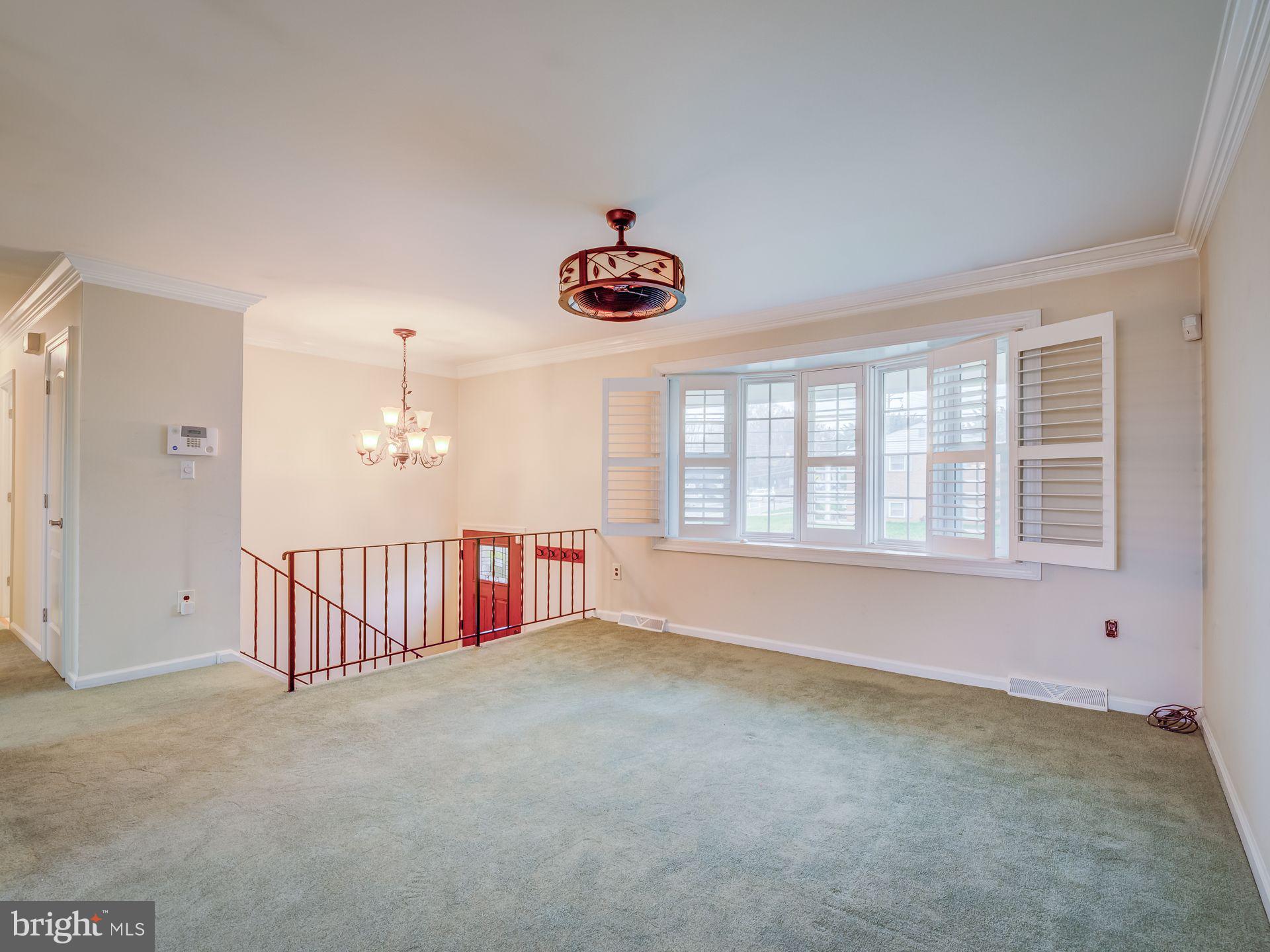 16111 Laurel Ridge Drive Laurel, MD 20707 - Photo 5 of 61 LIVING AREA