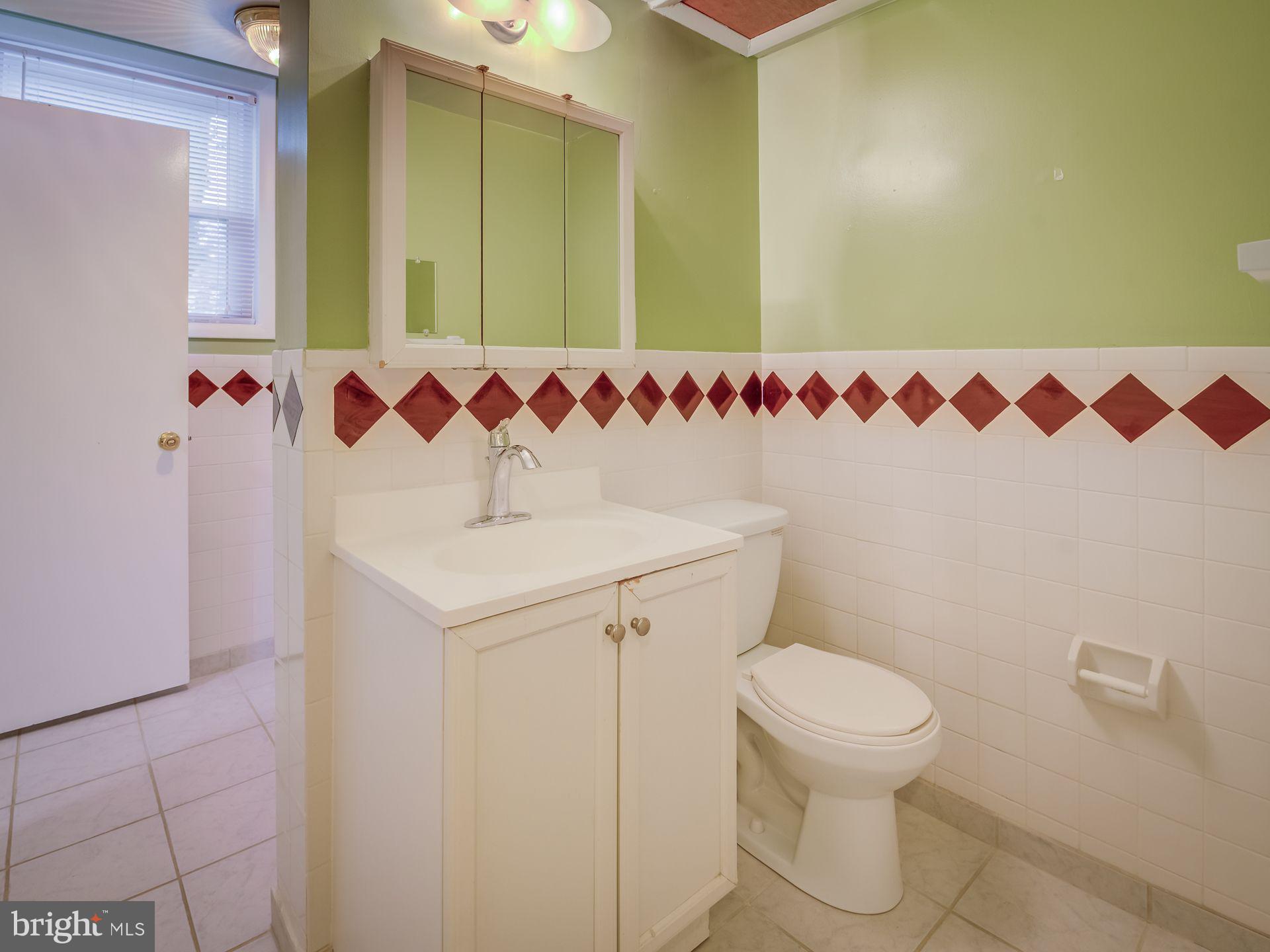 16111 Laurel Ridge Drive Laurel, MD 20707 - Photo 61 of 61 LOWER LEVEL BATHROOM
