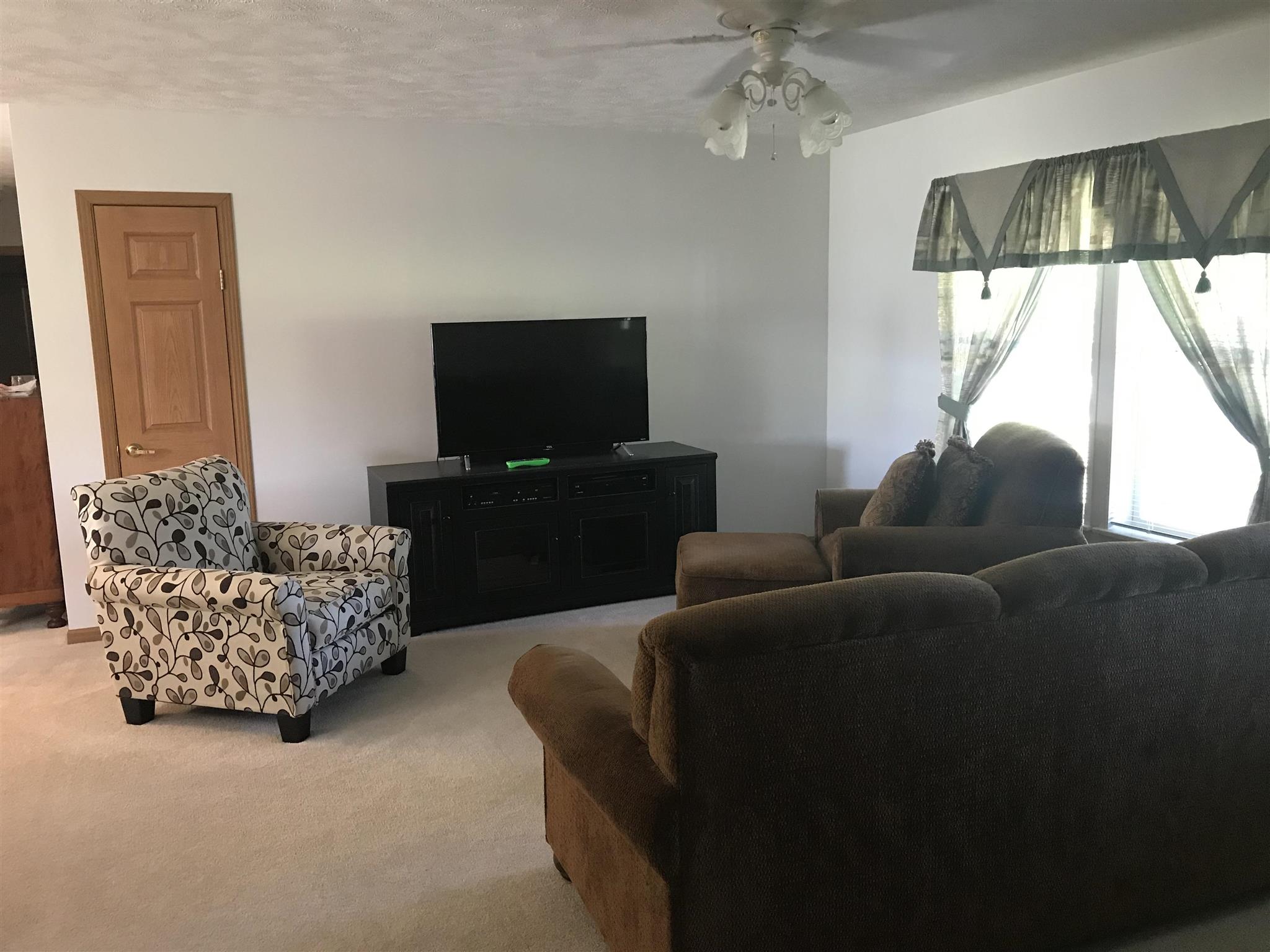 5569 West Stotlar Avenue Carterville, IL 62918 - Photo 16 of 37 Gallery Image 16