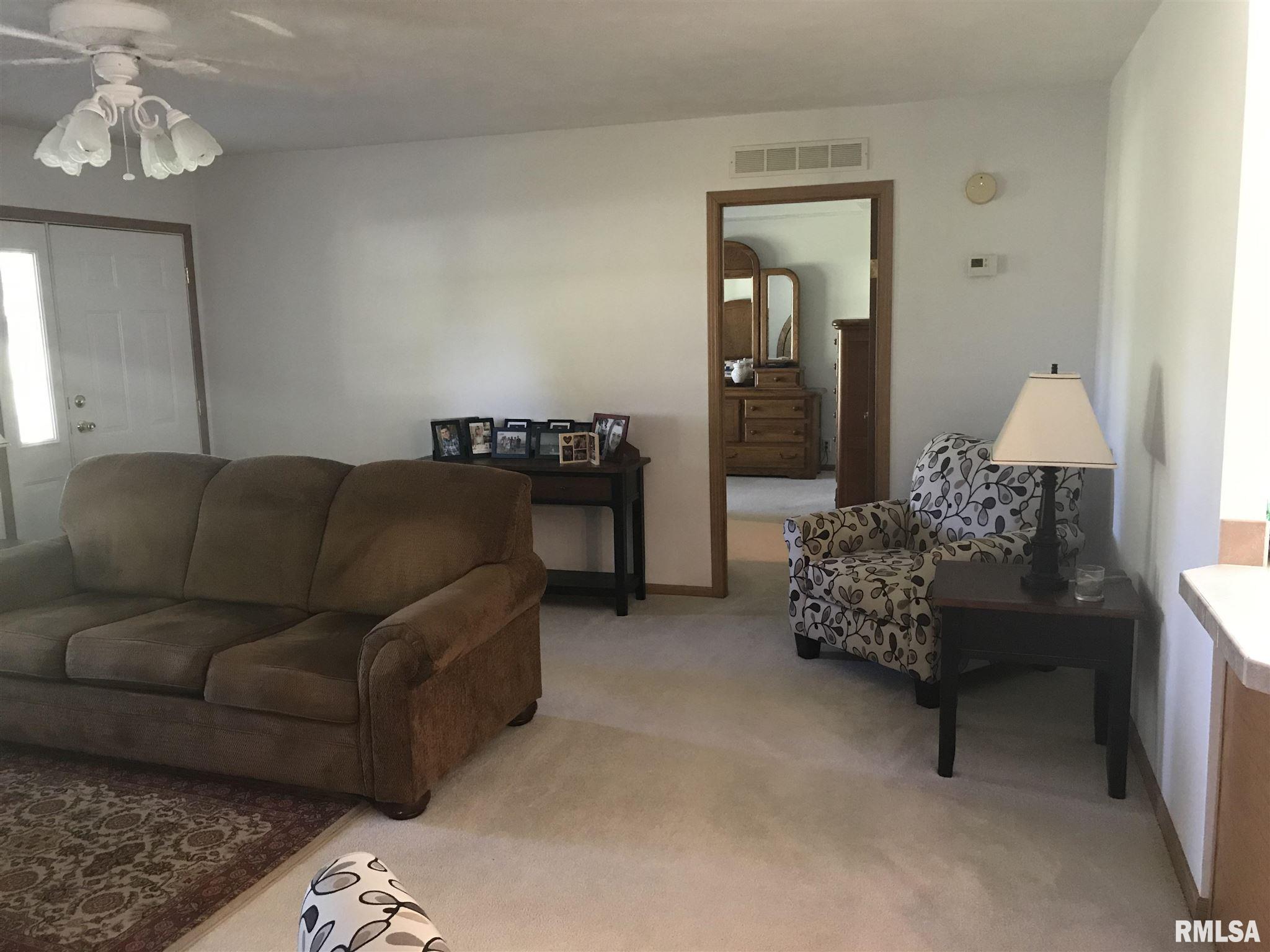 5569 West Stotlar Avenue Carterville, IL 62918 - Photo 17 of 37 Gallery Image 17