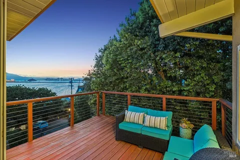 $1,295,000 | 550 Washington Avenue, Point Richmond, CA 94801
