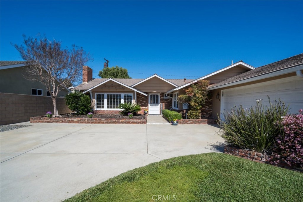 A + Street, Peaceful, Prime Center of Tract, Tree Lined Street in Rossmoor!