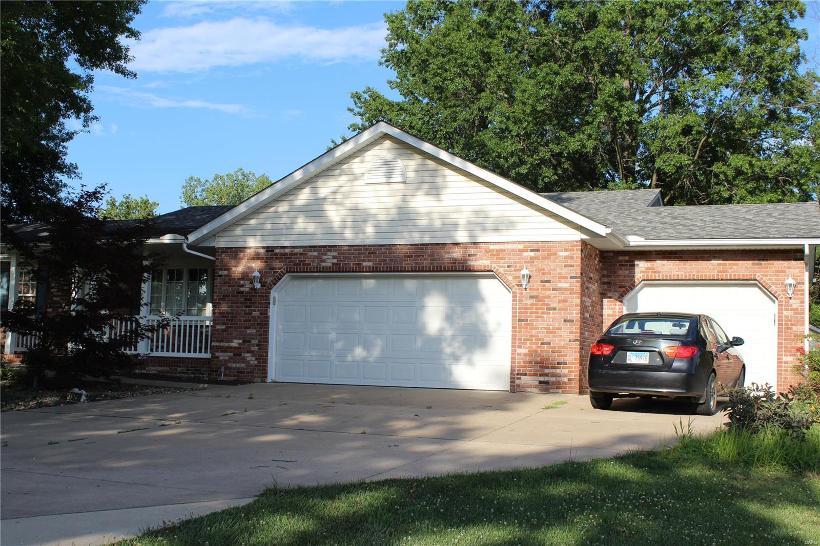 15290 North Humbert Road Brighton, IL 62012 - Photo 3 of 53