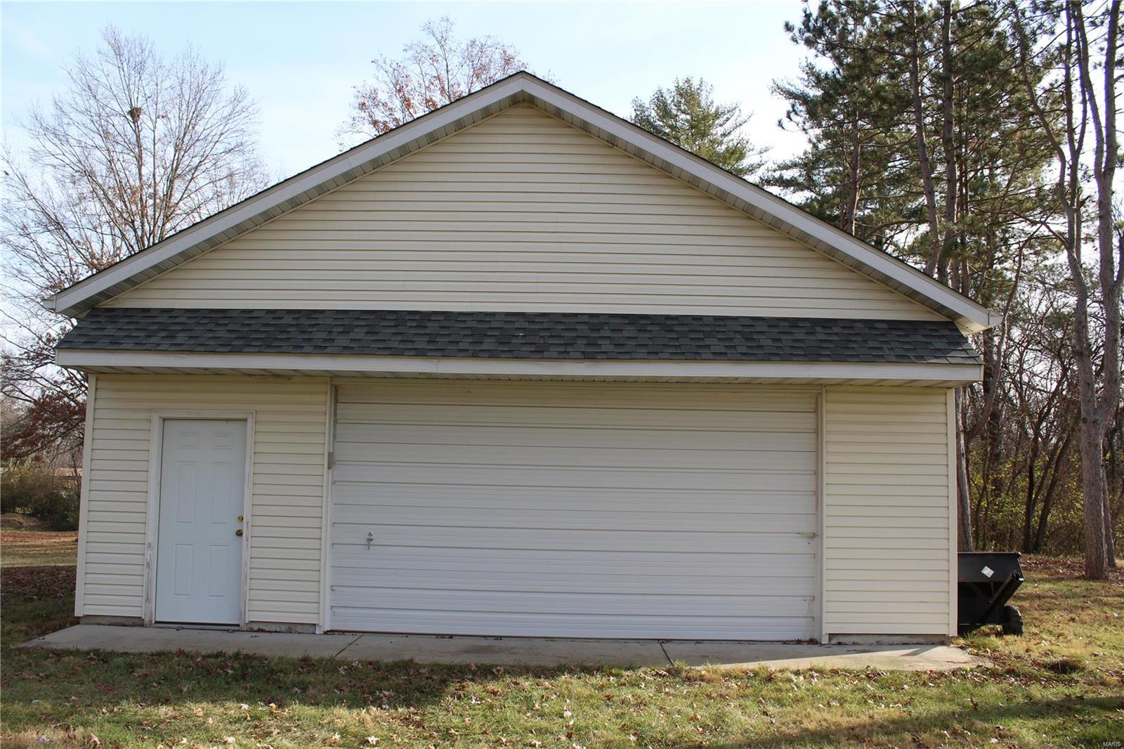 15290 North Humbert Road Brighton, IL 62012 - Photo 47 of 53