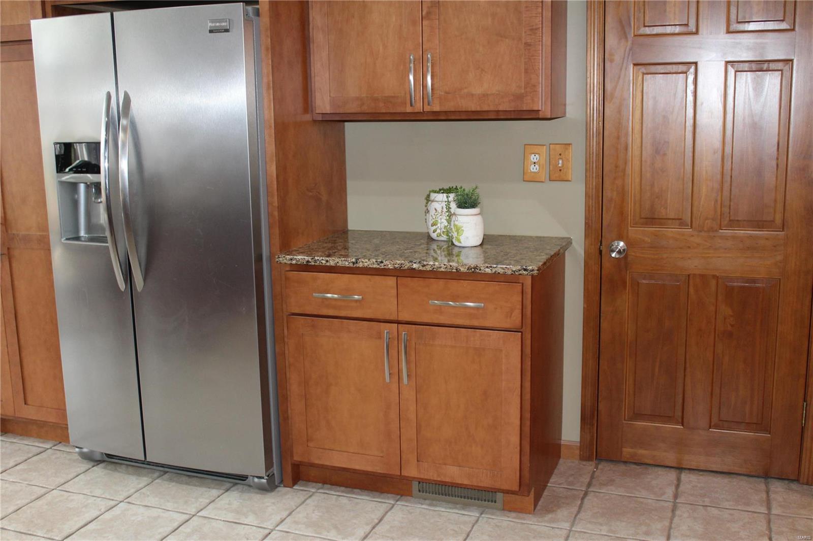 15290 North Humbert Road Brighton, IL 62012 - Photo 9 of 53