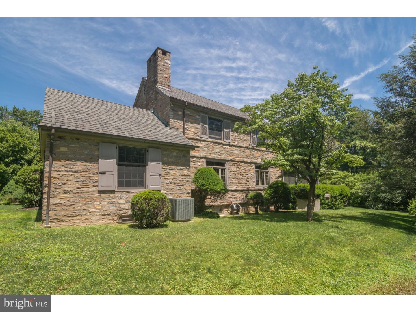 629 Washington Lane Rydal, PA 19046 - Photo 3 of 24 Exterior Back
